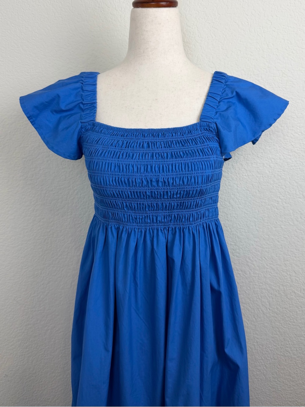 o.p.t. Tuscany Womens Cobalt Blue Smocked Ruffle Midi Dress
Tiered Skirt Small - Picture 5 of 13